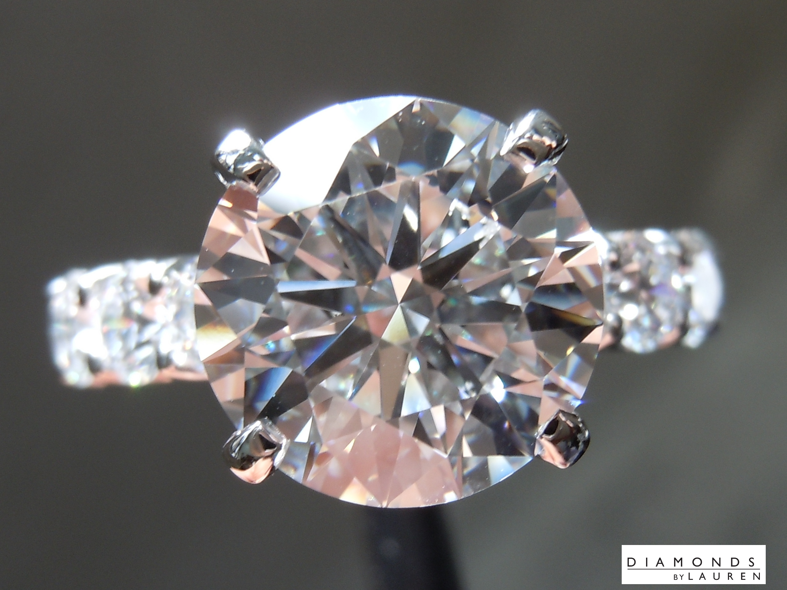 colorless diamond ring