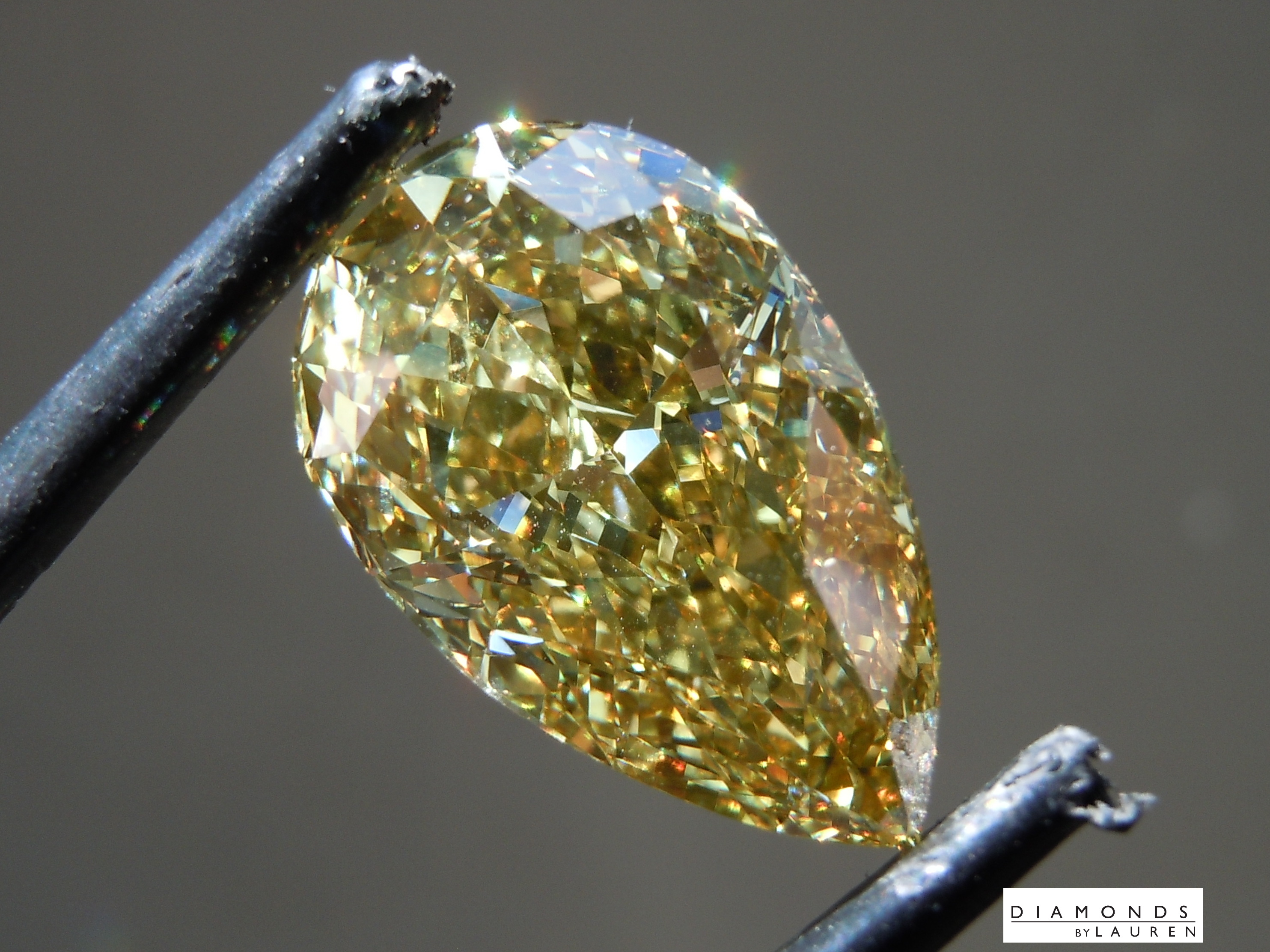 yellow diamond 