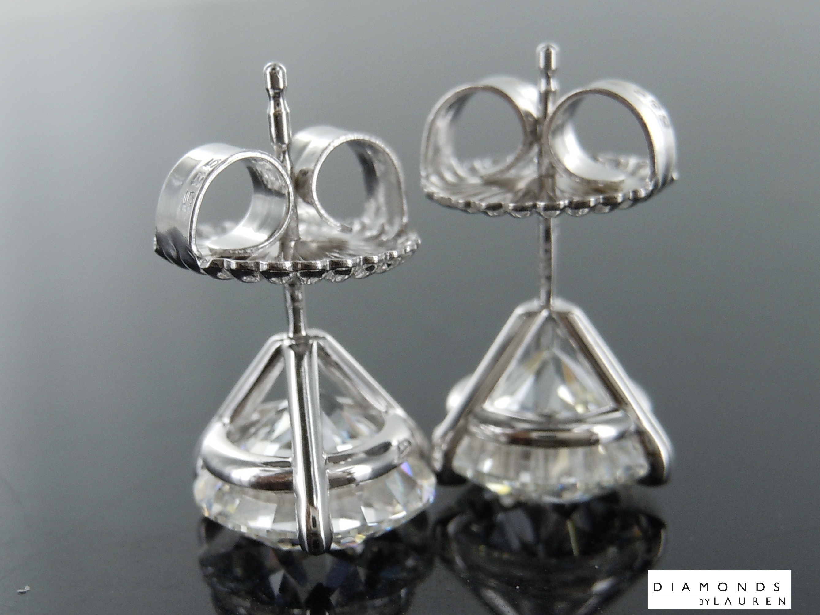 colorless diamond earrings