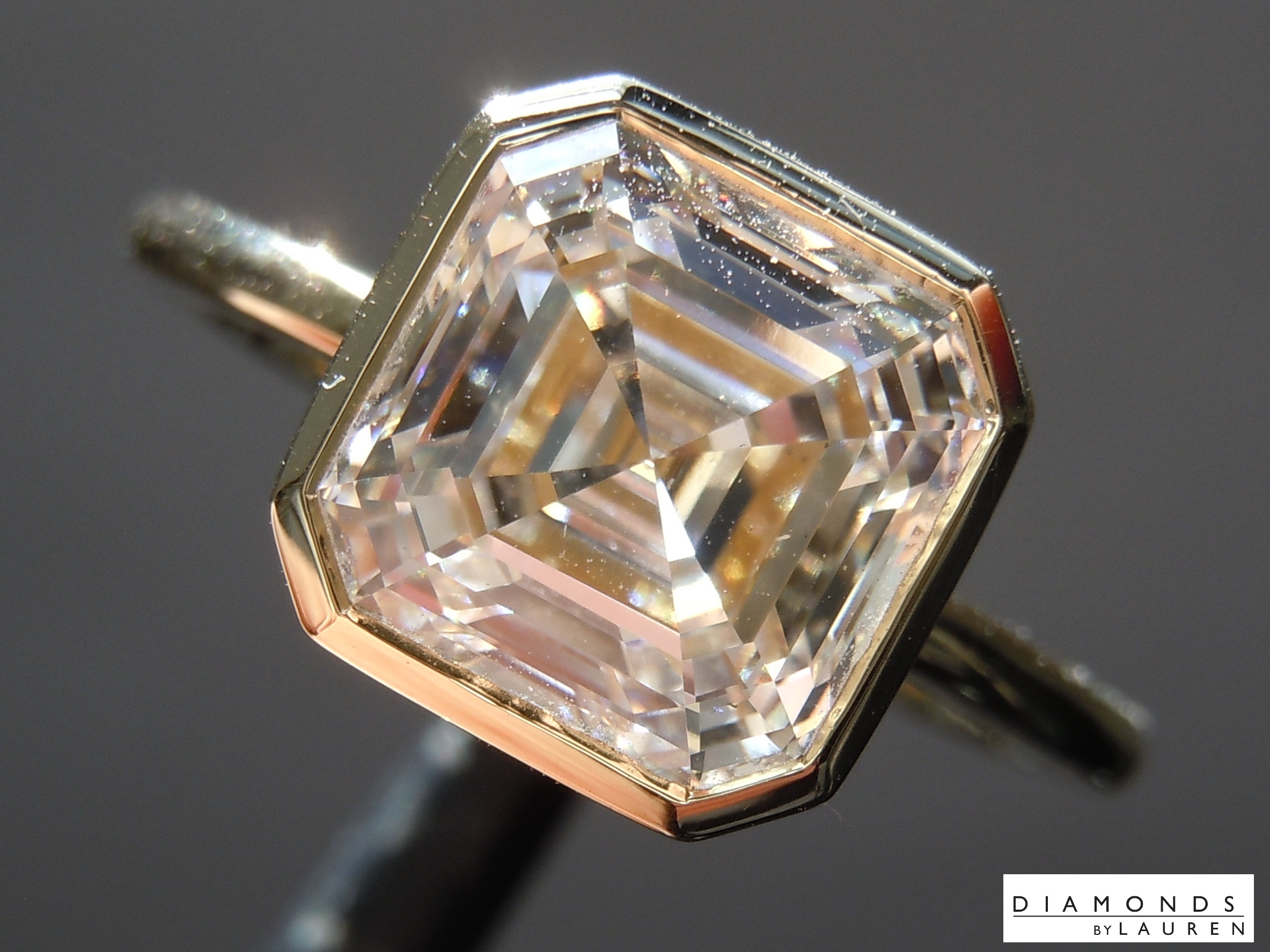 colorless diamond ring