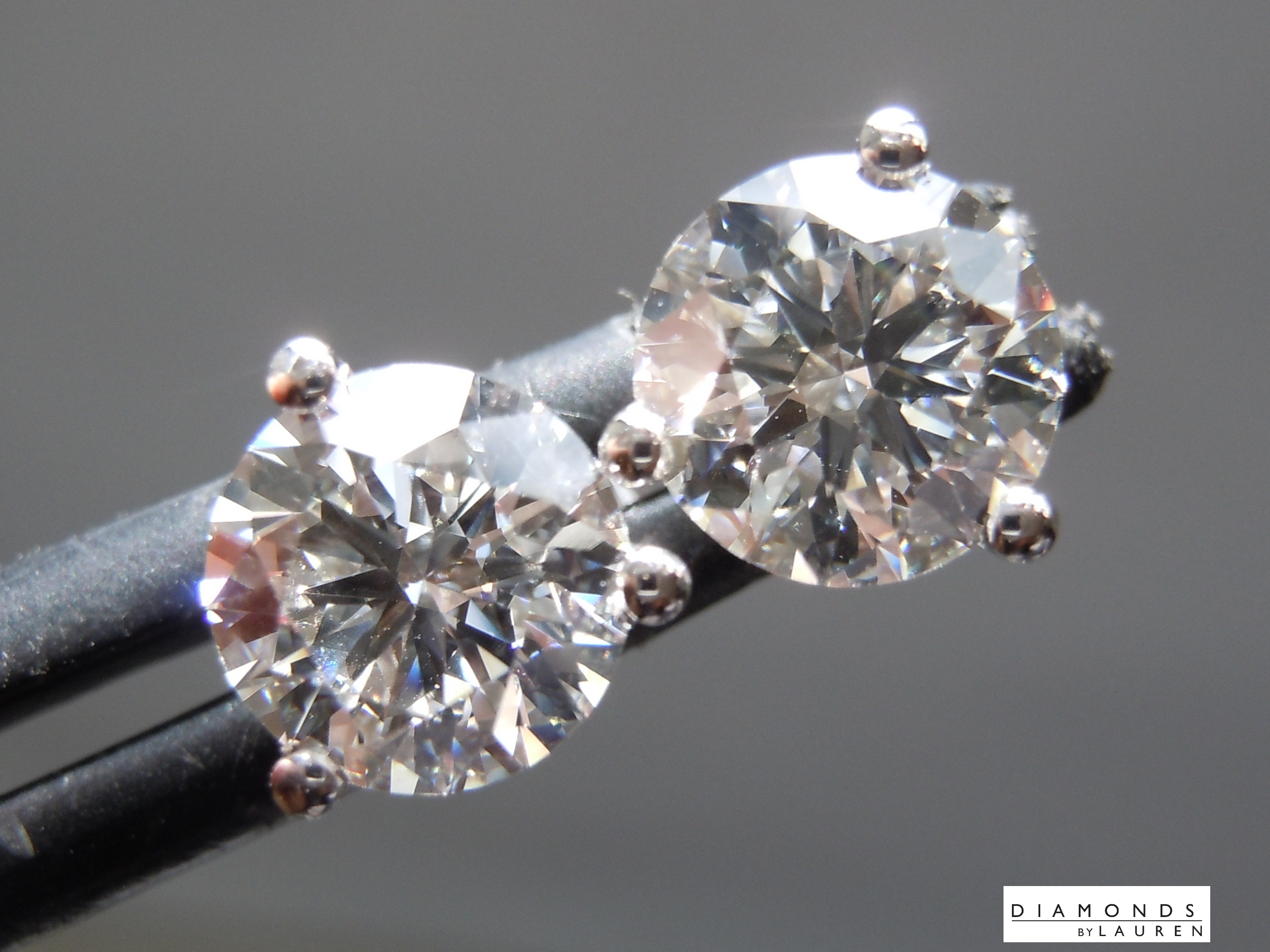 colorless diamond earrings