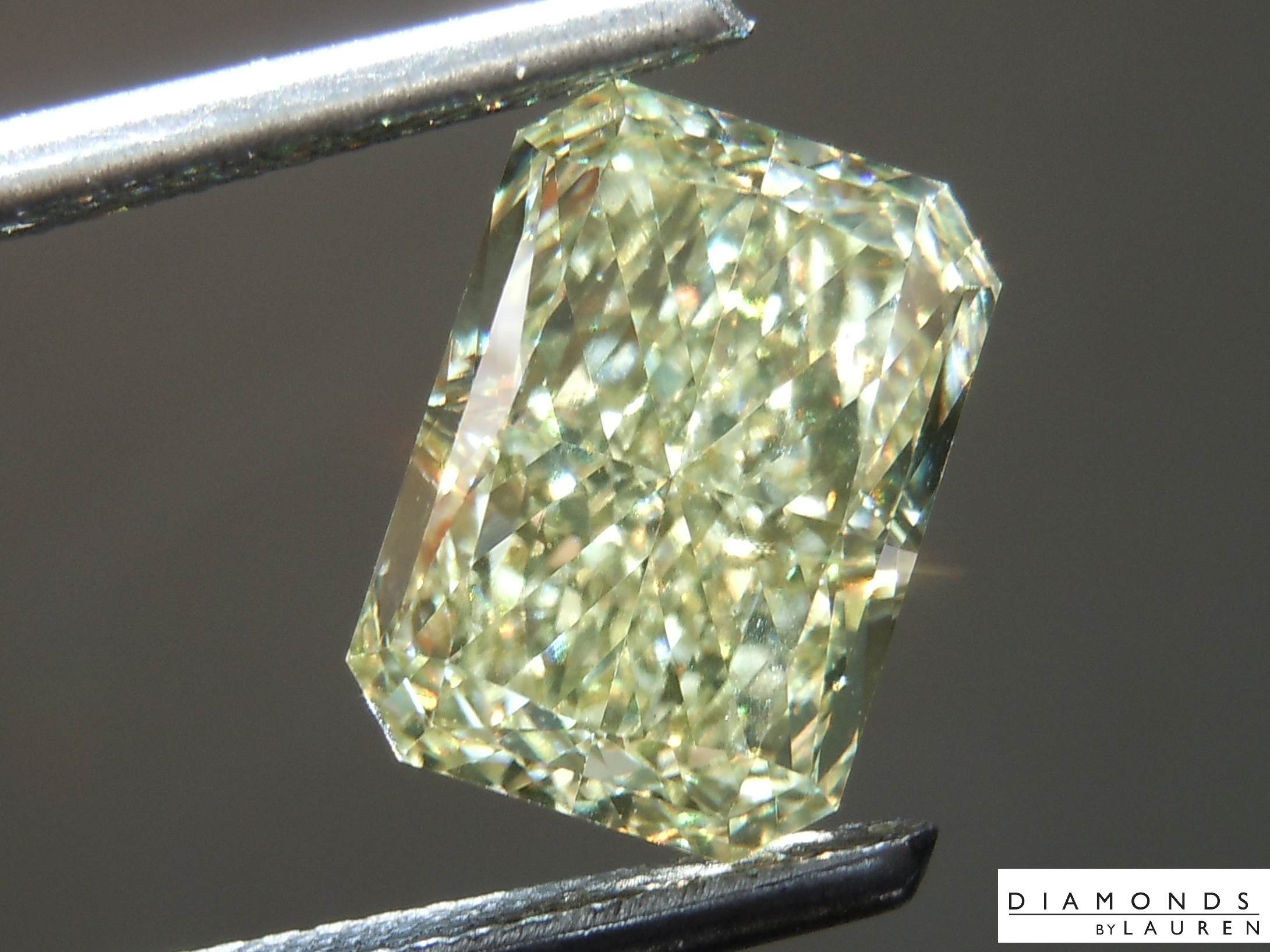 yellow diamond