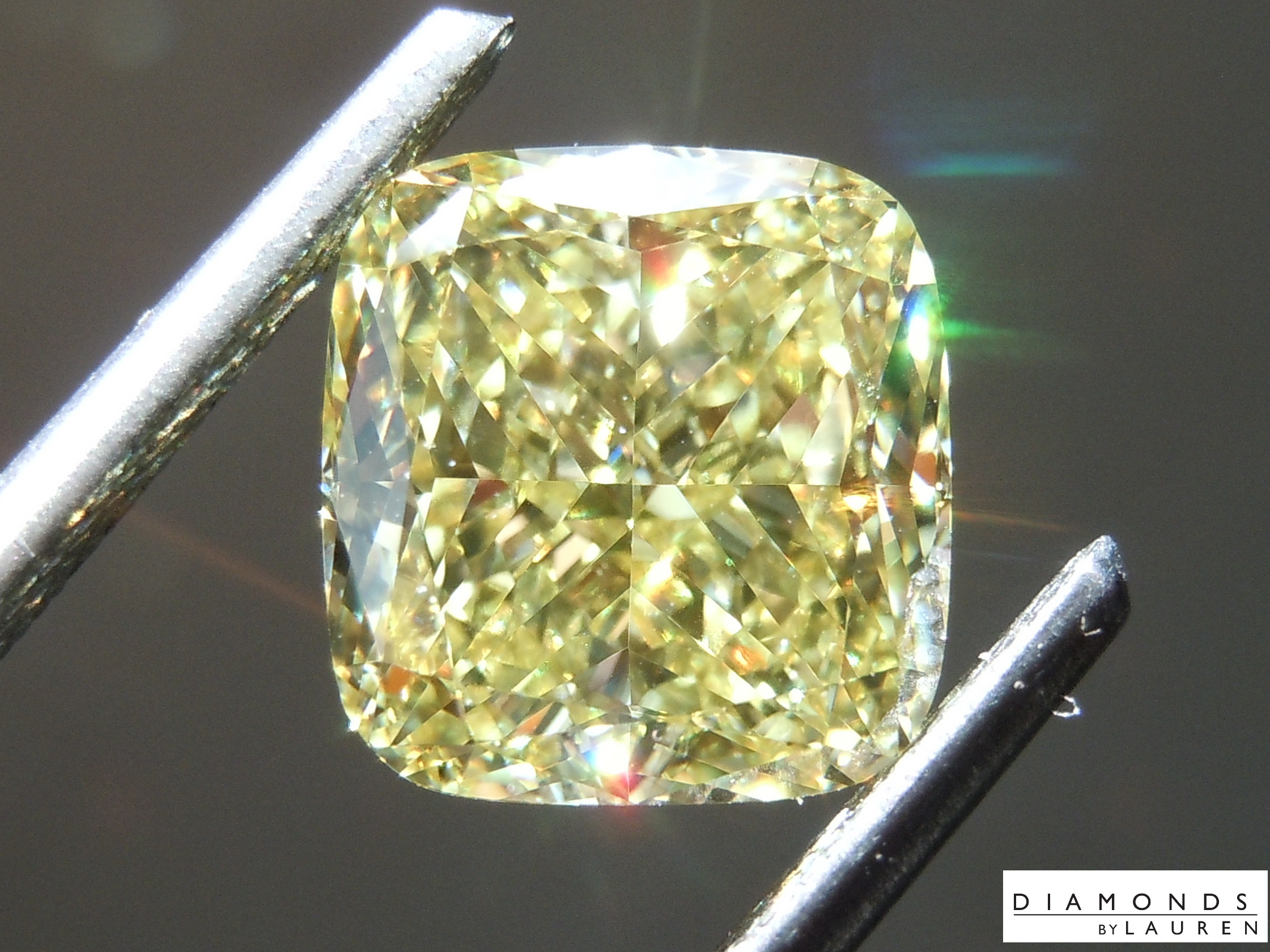 lab canary diamond