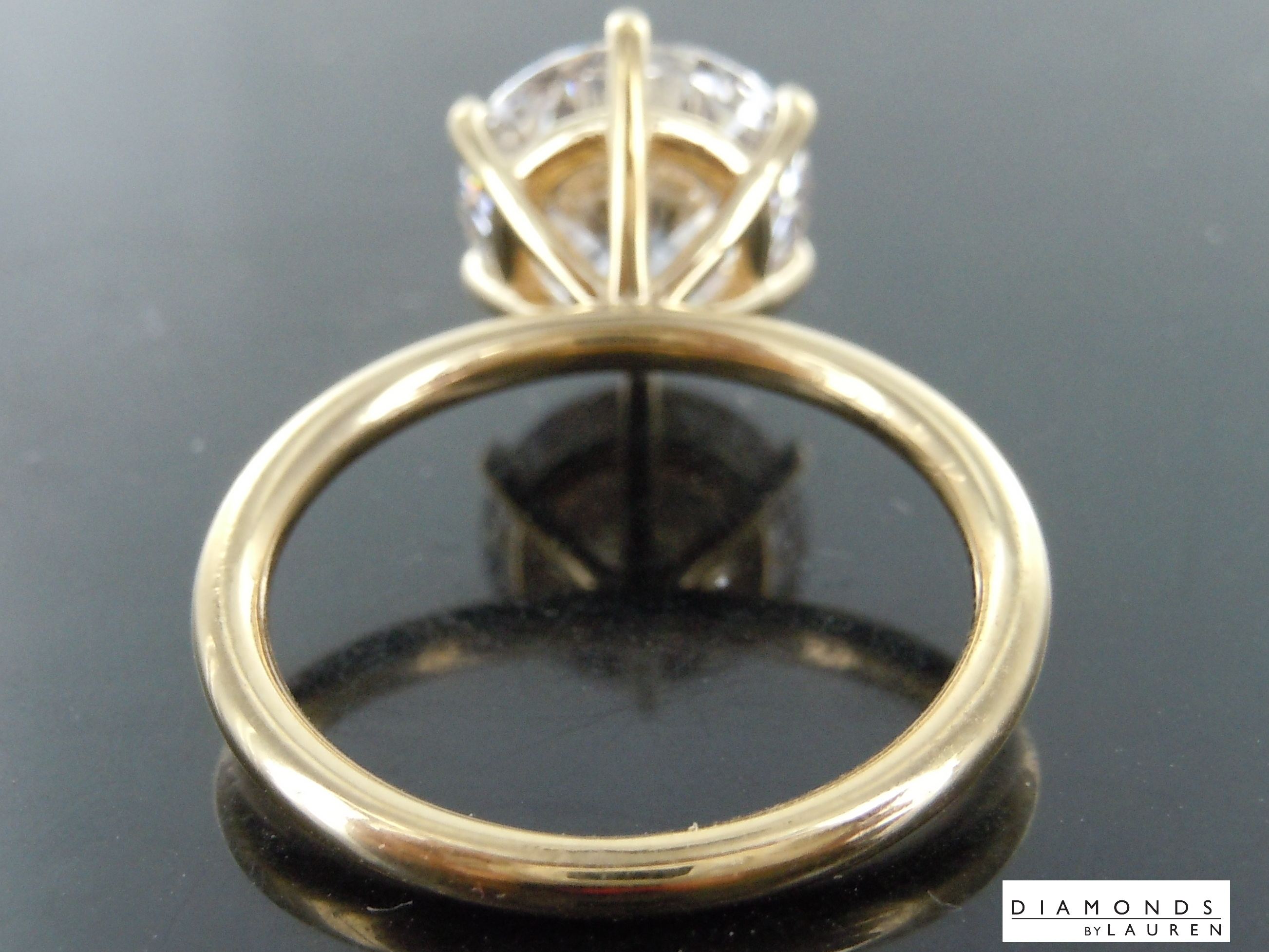 colorless diamond ring