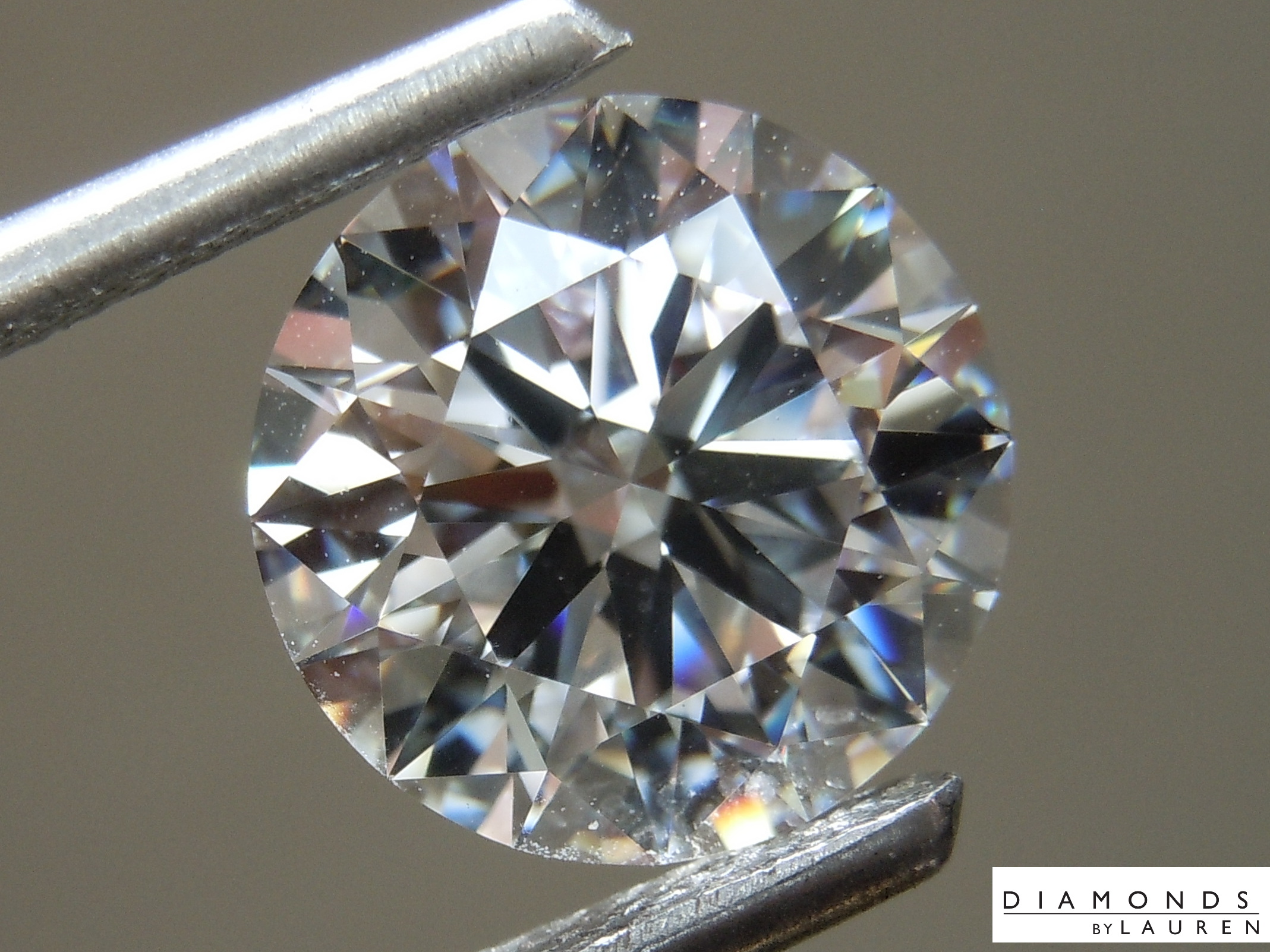 lab colorless diamond