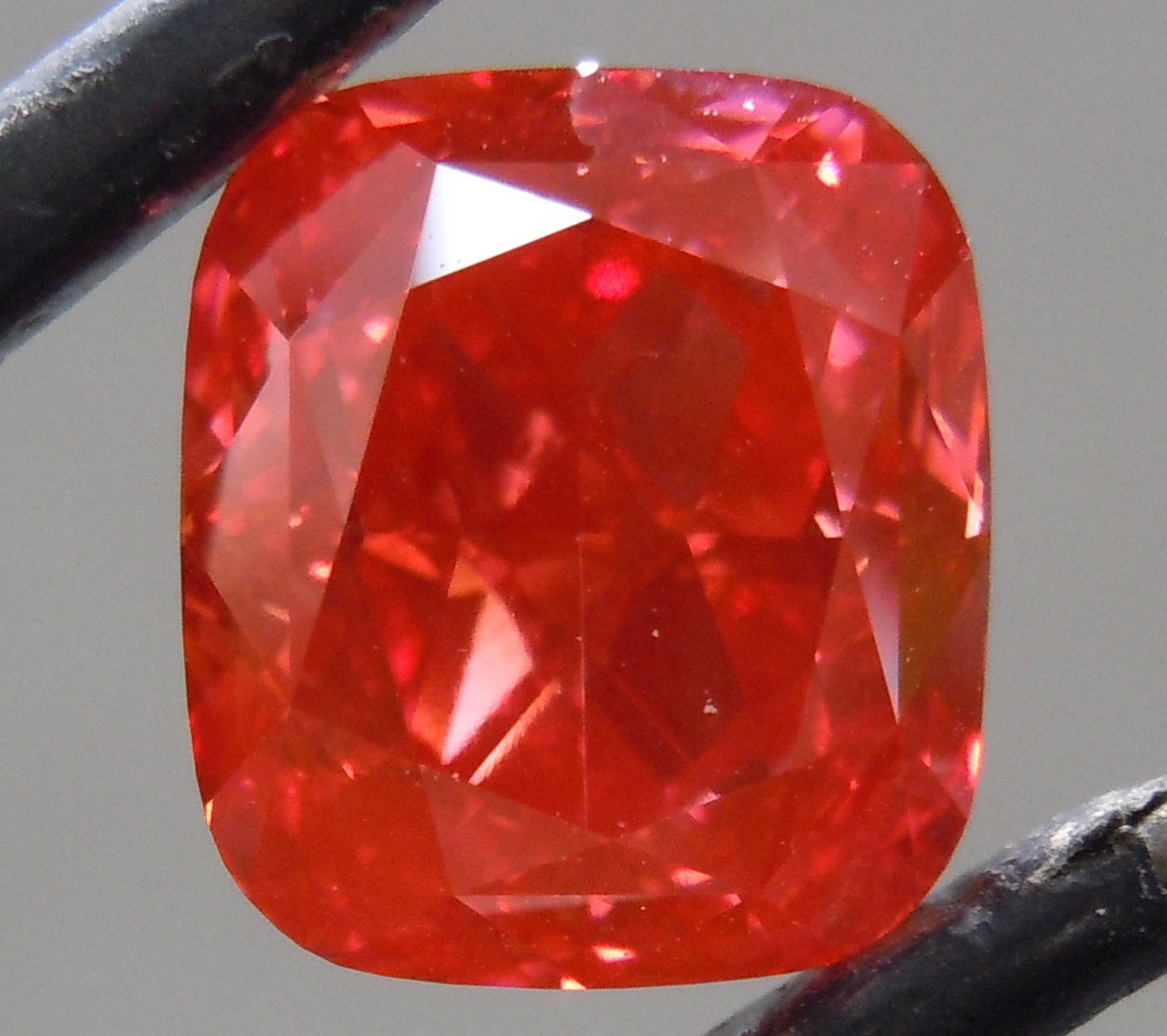 5.03ct Red VS2 Cushion Lab Grown Diamond R11240