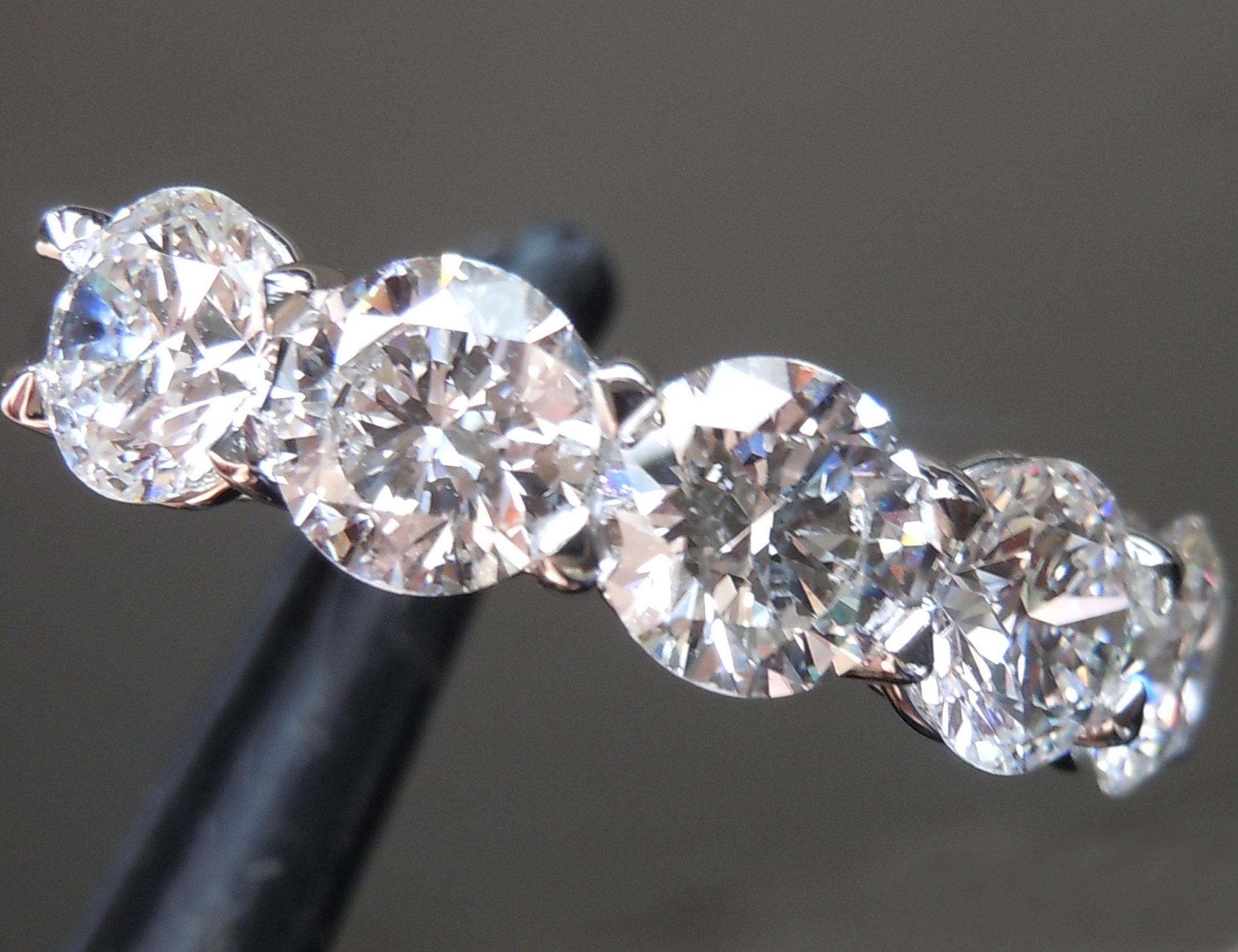 2.60ctw D VVS2 Round Lab Grown Diamond Ring R11246